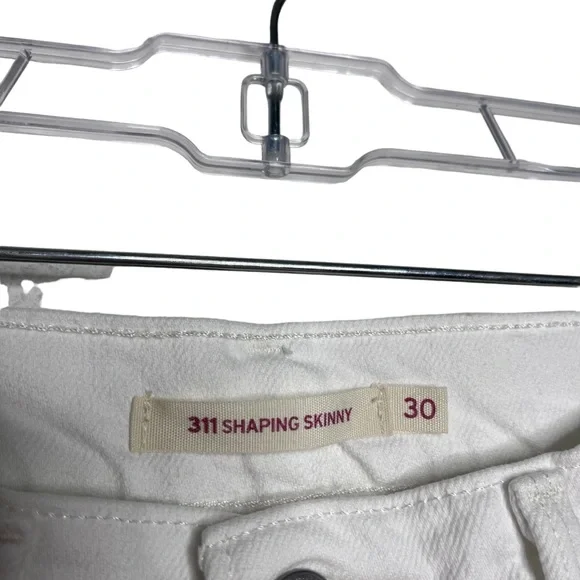Levi's Women's Crisp White Skinny Jeans - Picture 5 of 11